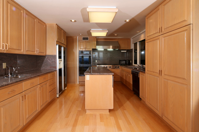 3875 Beverly Ridge Dr.