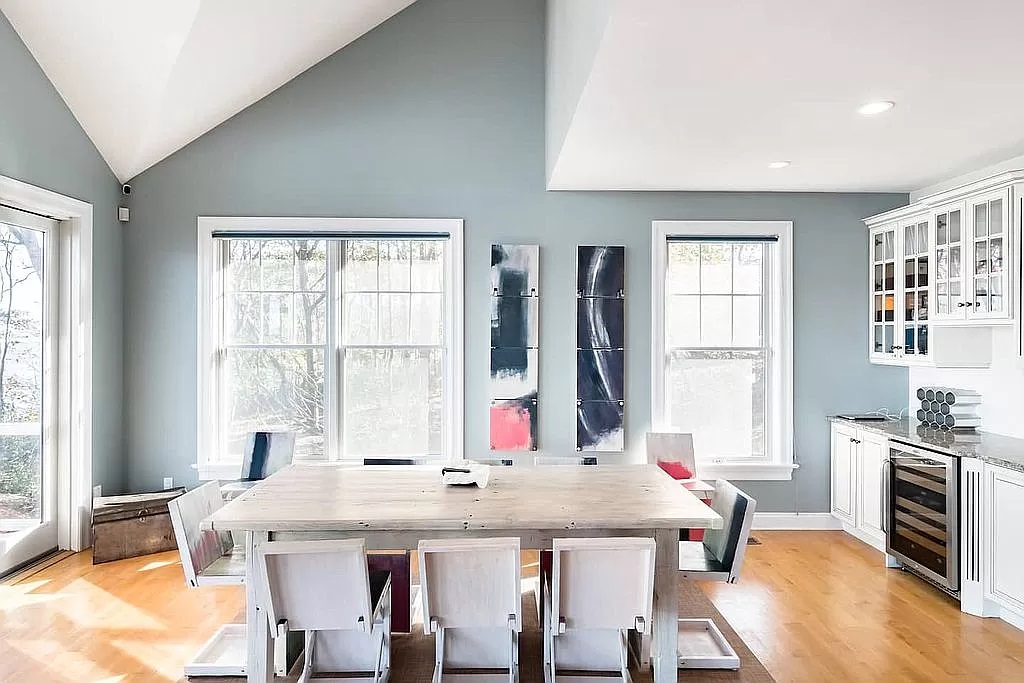 11 Bay View Drive