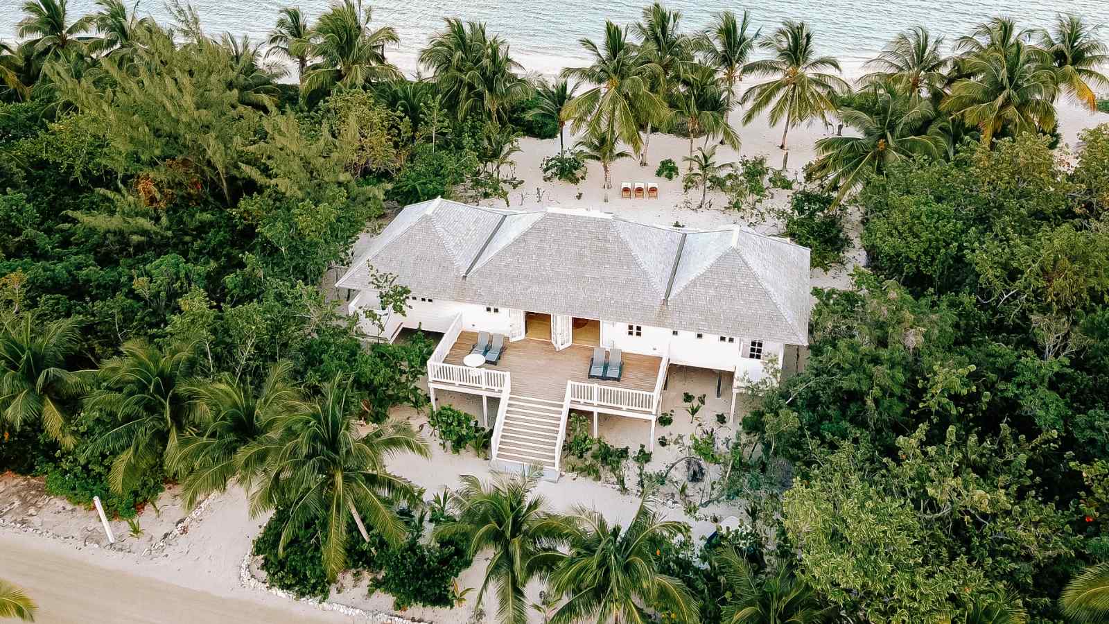 Mangosteen, Kamalame Cay