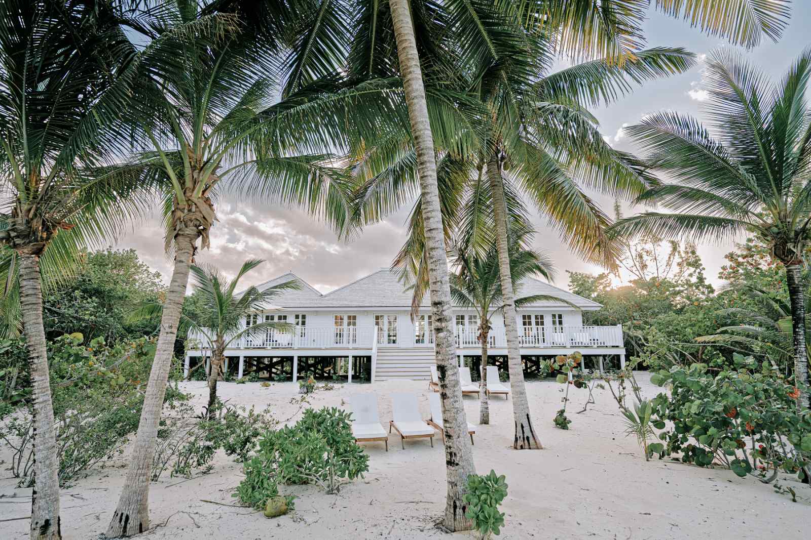 Mangosteen, Kamalame Cay