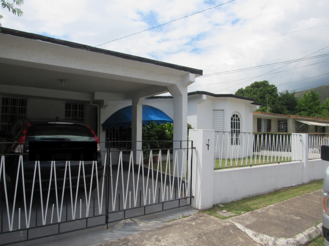 7 Linscott Avenue