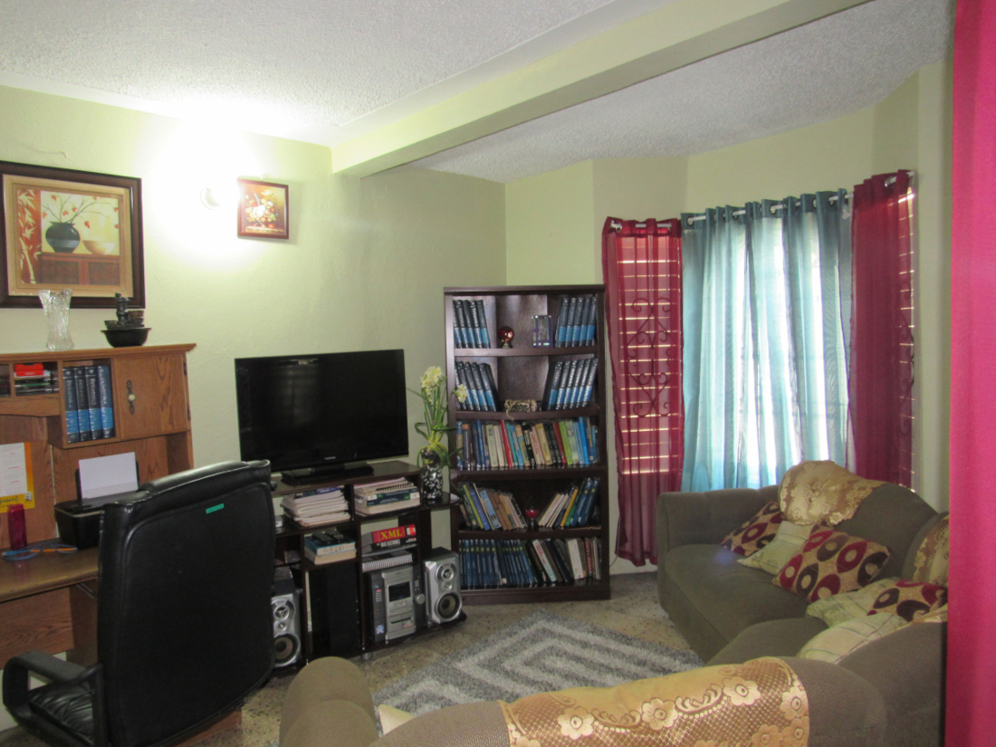 7 Linscott Avenue