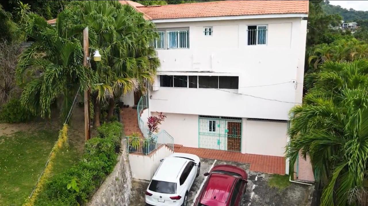 8 Ridgeway 