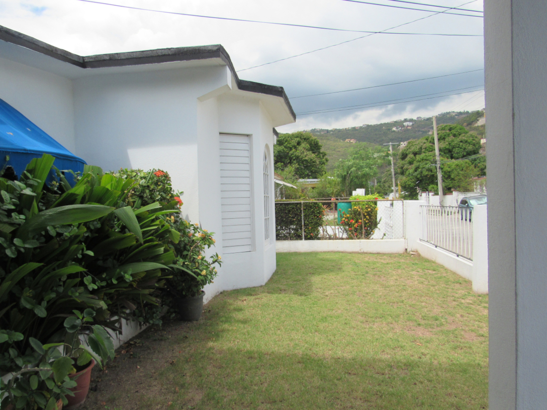 7 Linscott Avenue