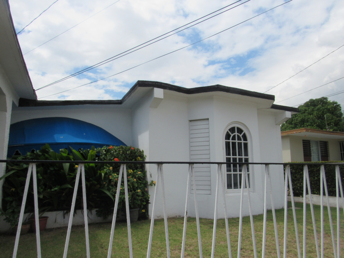 7 Linscott Avenue