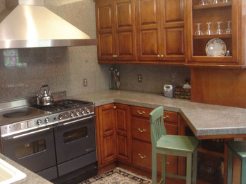 4151 Cromwell