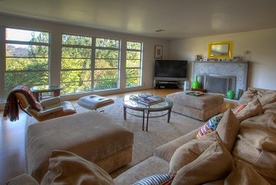 2284 Live Oak Dr