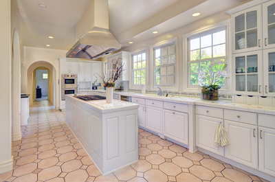 2074 De Mille Dr