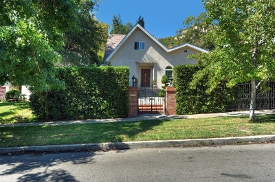 2609 Commonwealth Ave