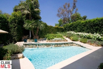 2345 Moreno Dr