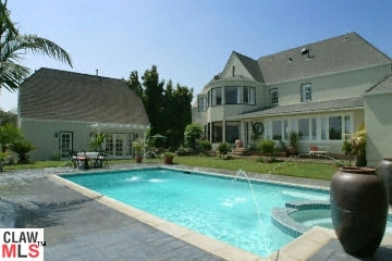 3121 Waverly