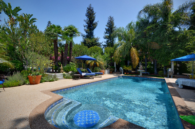 4915 Los Feliz Blvd
