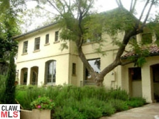 4111 Cromwell