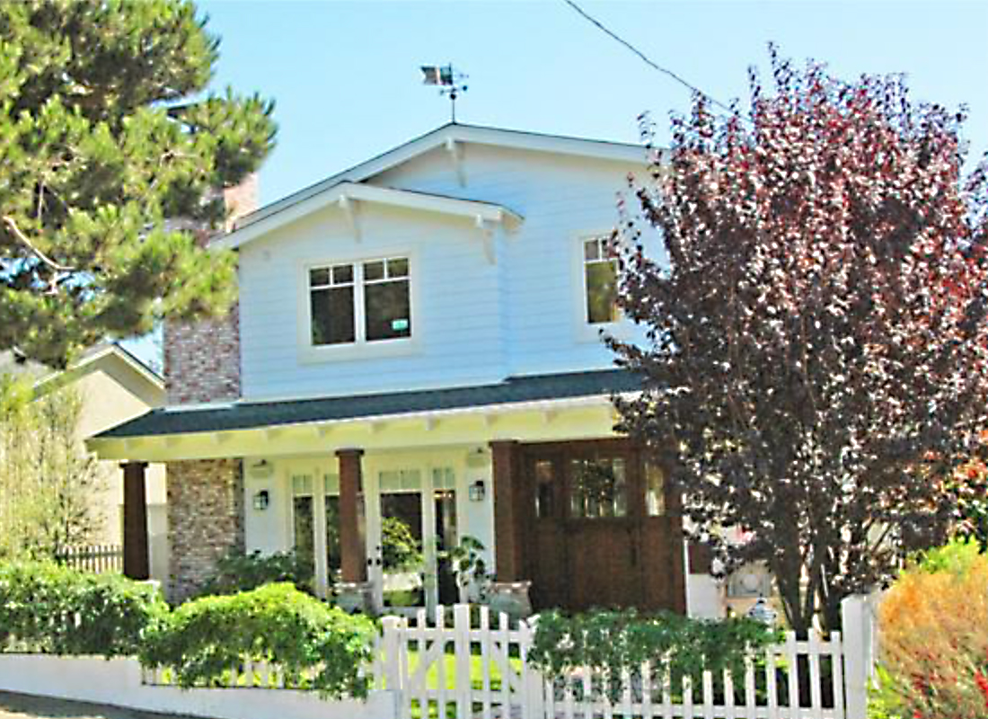 562 33rd Street