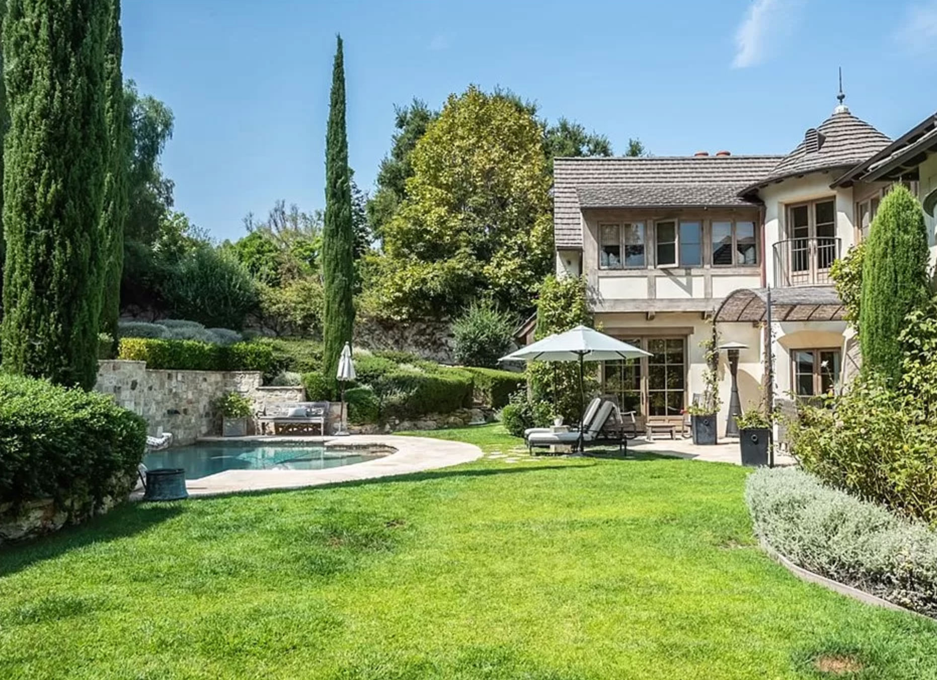 4 Pleasant Hills