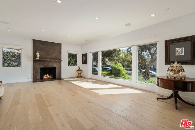 415  Ocampo Dr