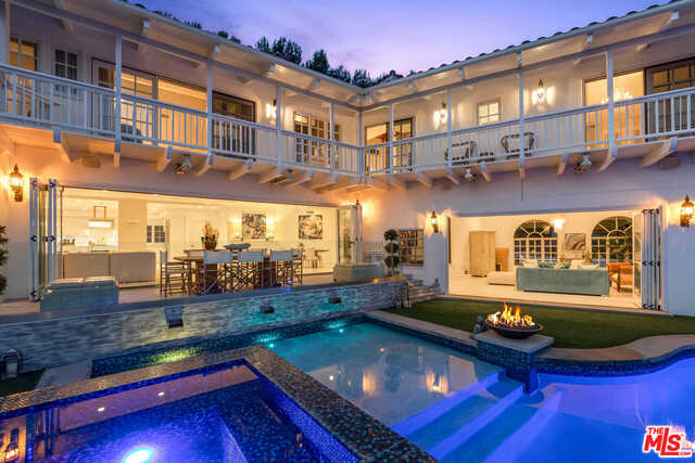 1423  Floresta Pl