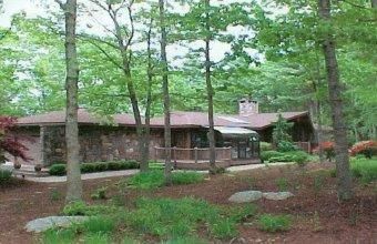 38 Warren Point Road