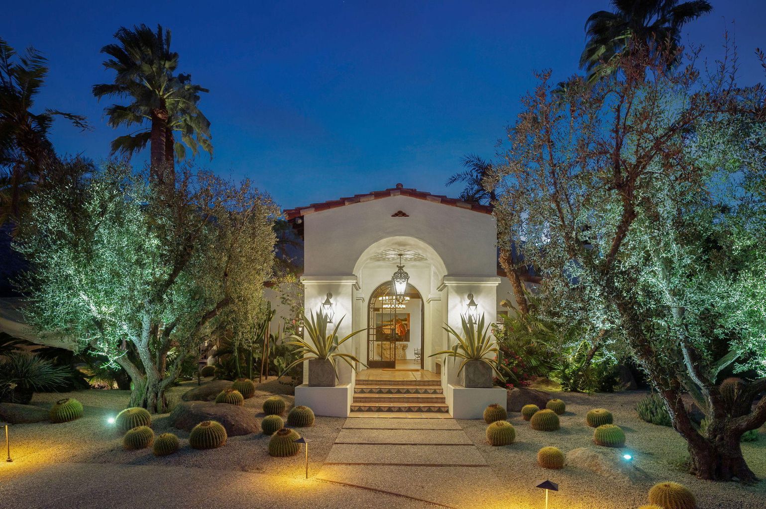 535 N Belardo Road