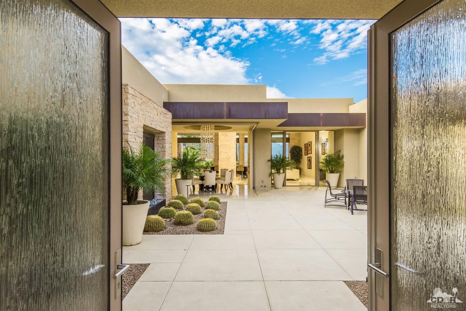 61 Hillcrest Drive