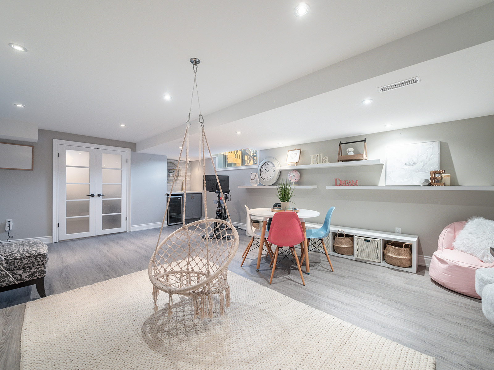1 Guernsey Dr.