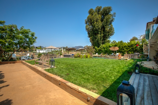 411 Alma Real Drive