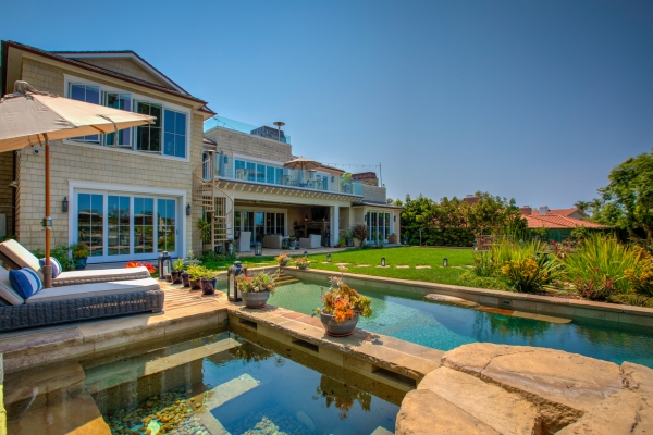 411 Alma Real Drive