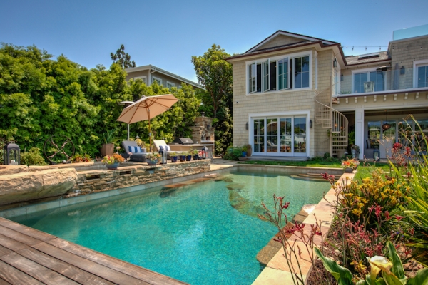 411 Alma Real Drive