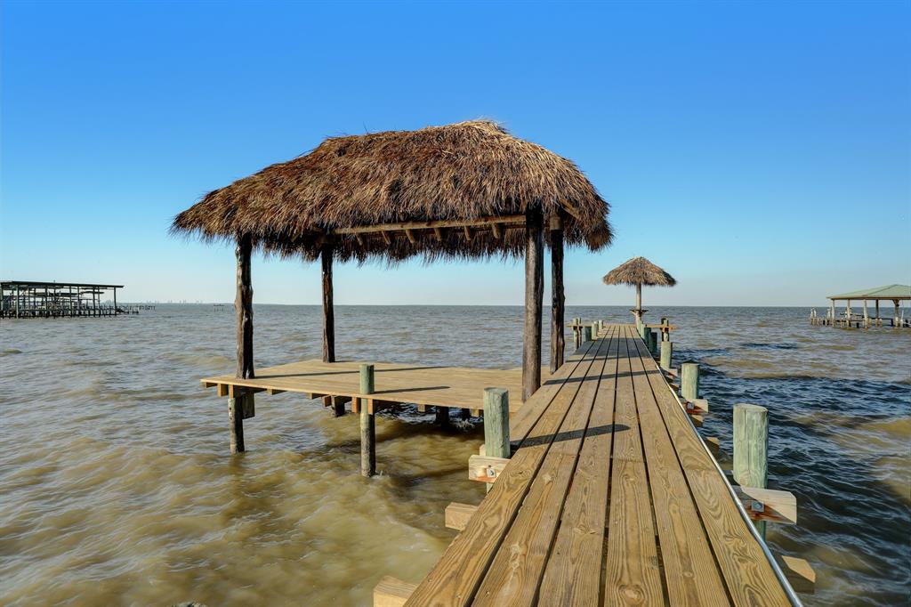 3019 Bayshore