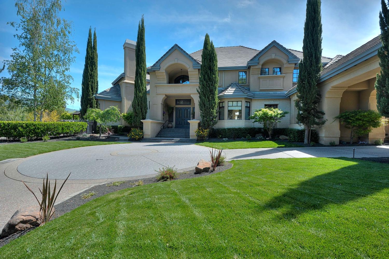 1131 Eagle Nest Court