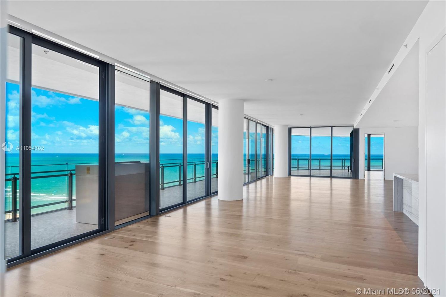 8701  Collins Avenue 1501