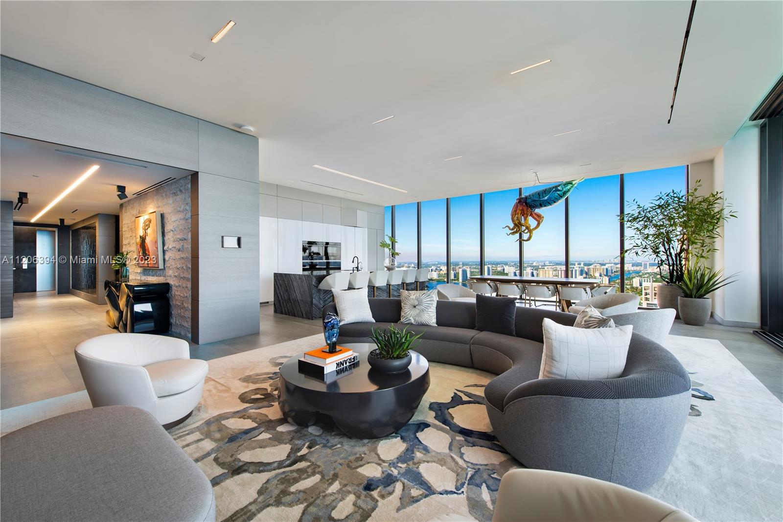 17141  Collins Ave 4301