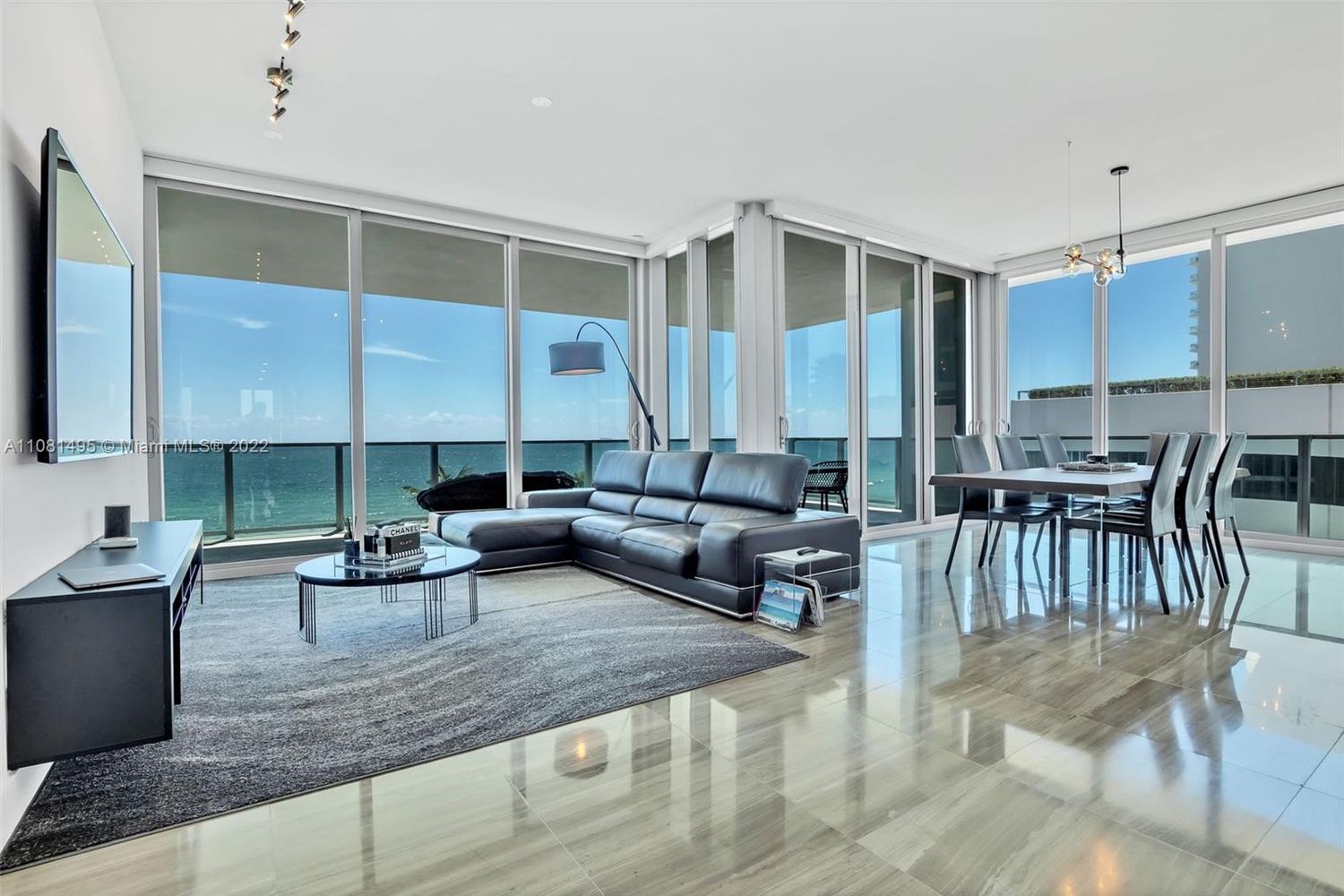 6901 Collins Ave 502