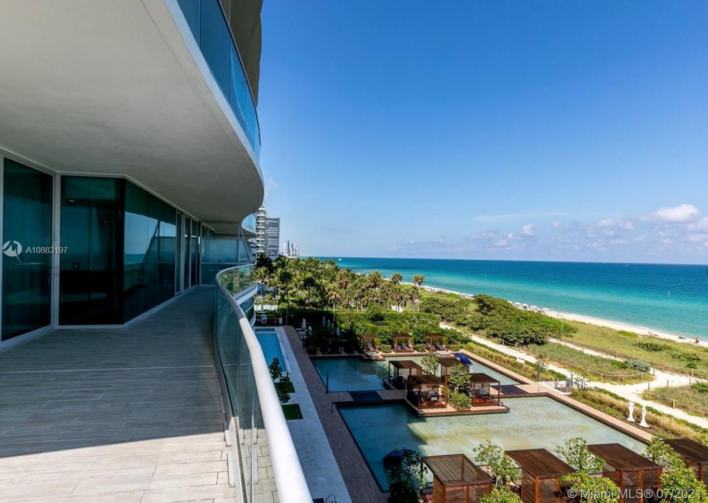 9349 Collins Avenue 506