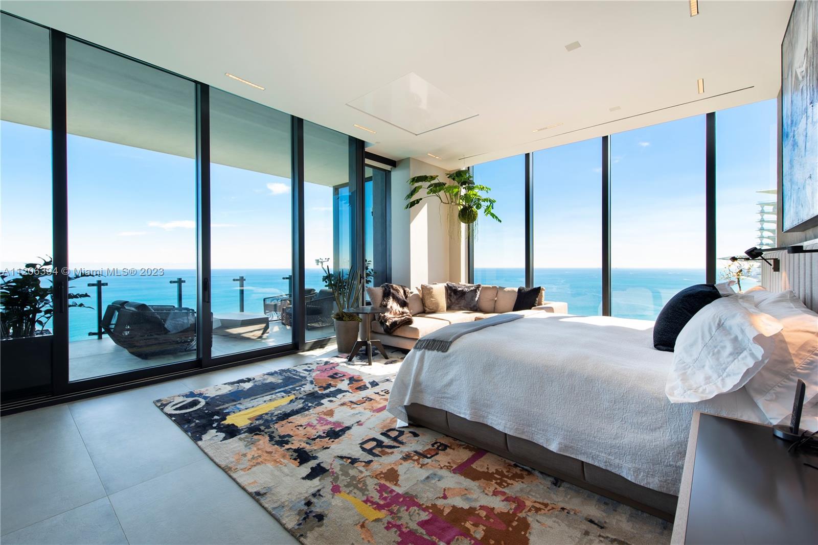 17141  Collins Ave 4301