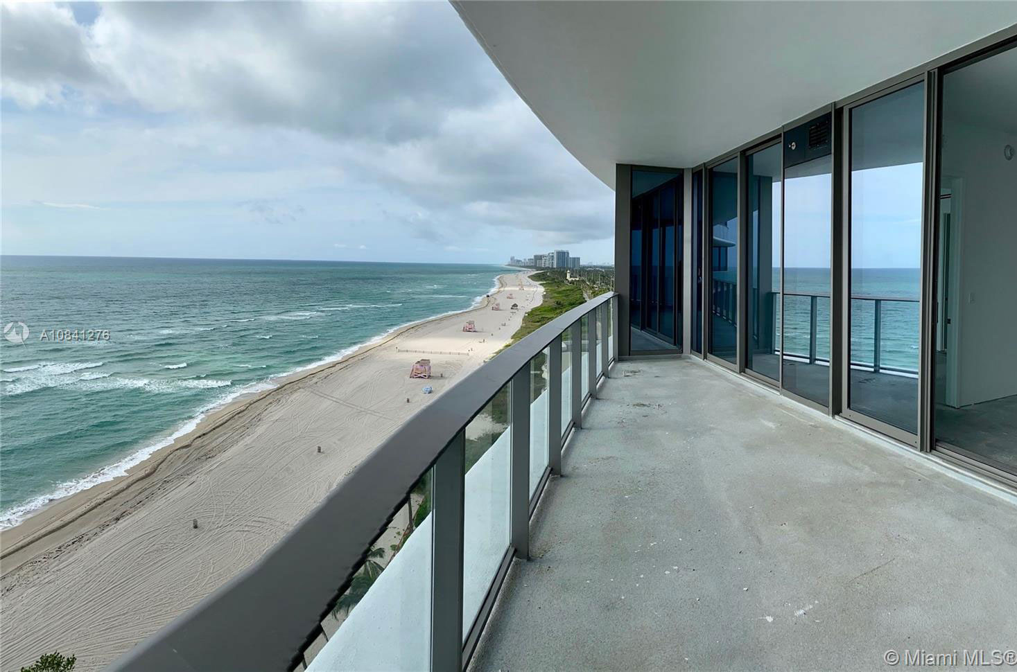 15701 Collins Ave 904