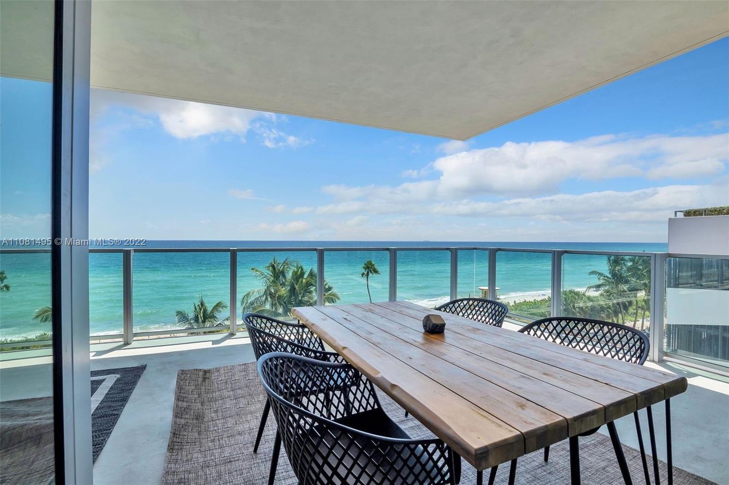 6901 Collins Ave 502