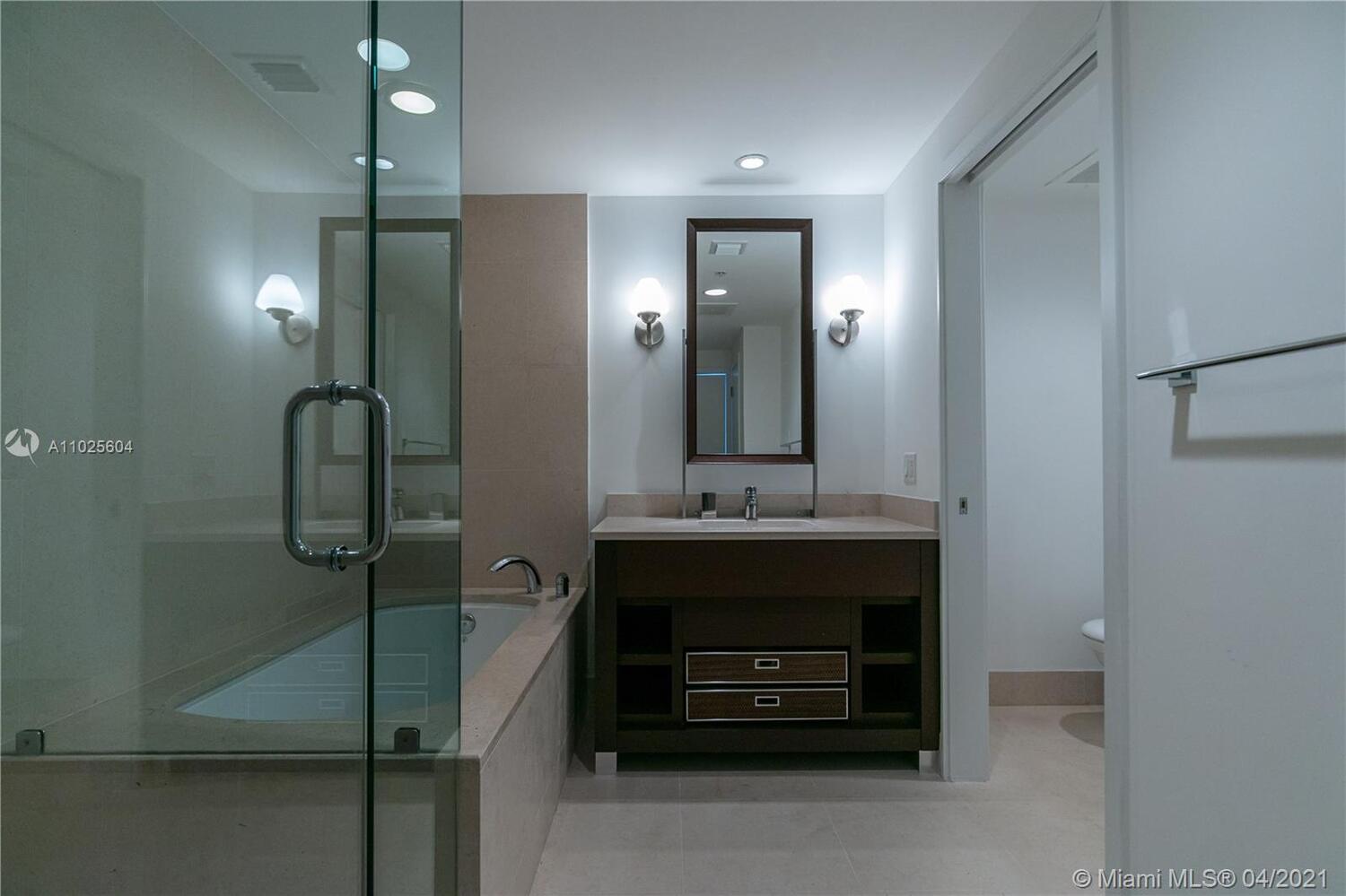 6899 Collins Avenue 1602