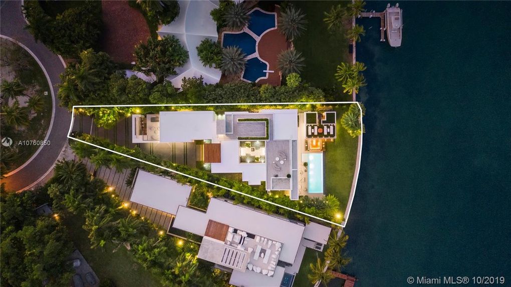 19 Palm Ave