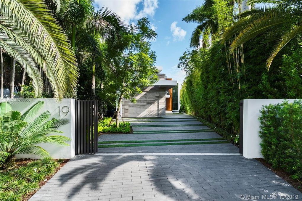 19 Palm Ave