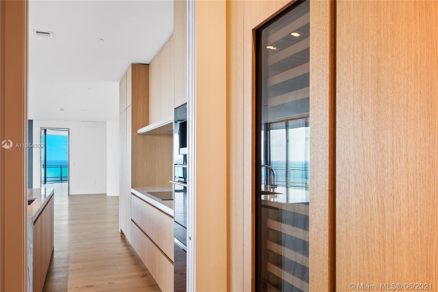8701  Collins Avenue 1501