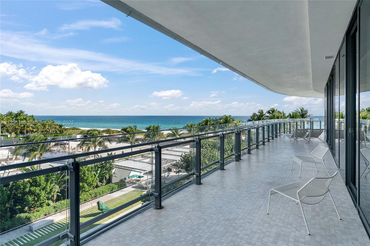 8701 Collins Ave 401