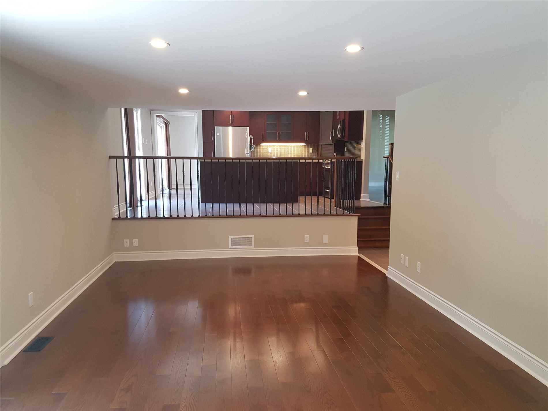 12 Nobleview Dr
