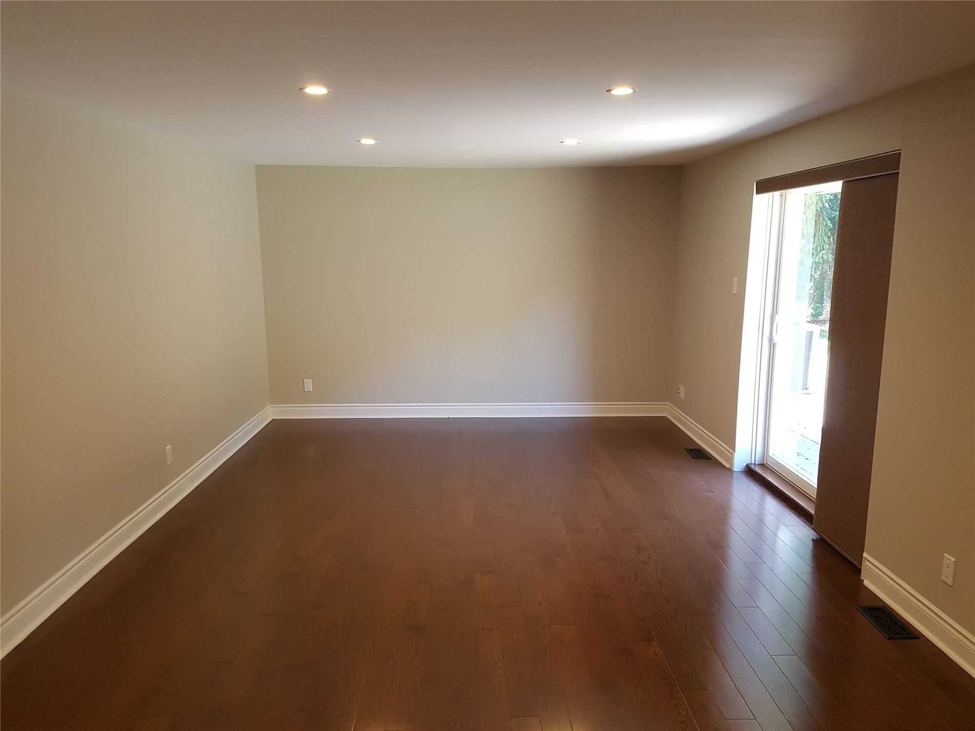 12 Nobleview Dr