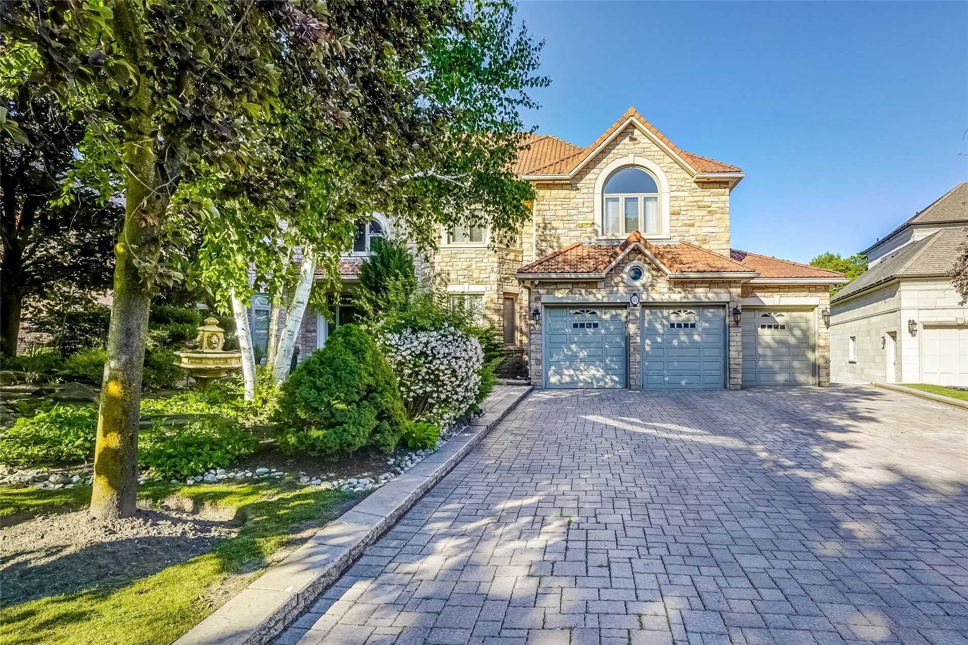 51 LONGVIEW CRES