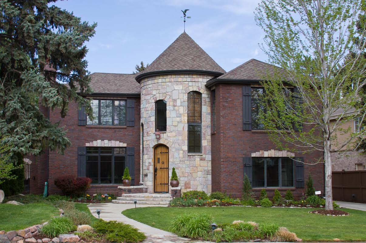 321 Forest Street