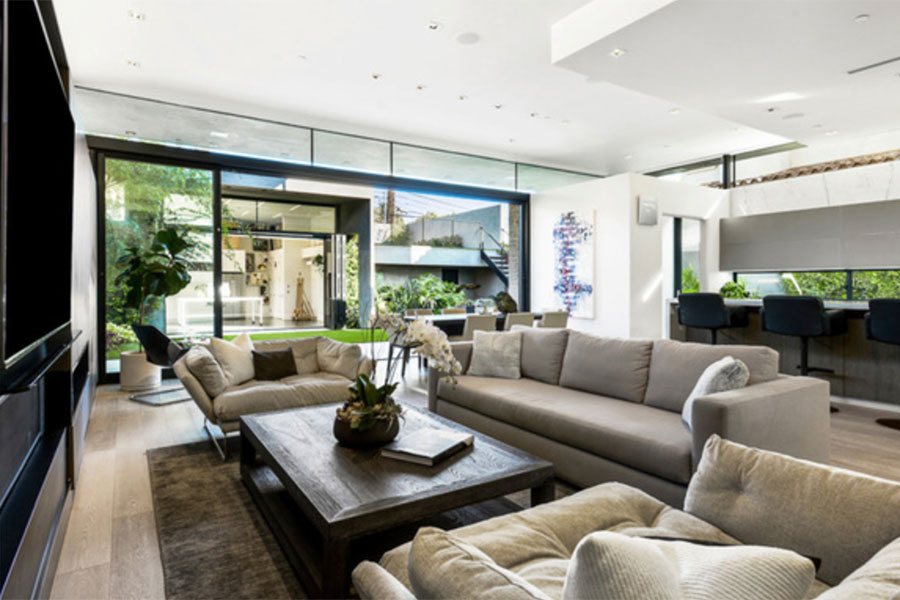 SOLD: 724 San Vicente Boulevard
