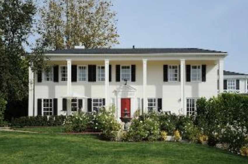 Private Colonial estate with Ocean views. Remodeled and expanded. Fabulous floor plan. Gourmet eat-in cook's kitchen. Master suite with office or gym and luxurious bath. Formal dining room & family room open through French doors to patios. Huge lot with room for pool. Guest suite on first floor. Crown moldings, wood floors - too many details to list. Exceptional opportunity.