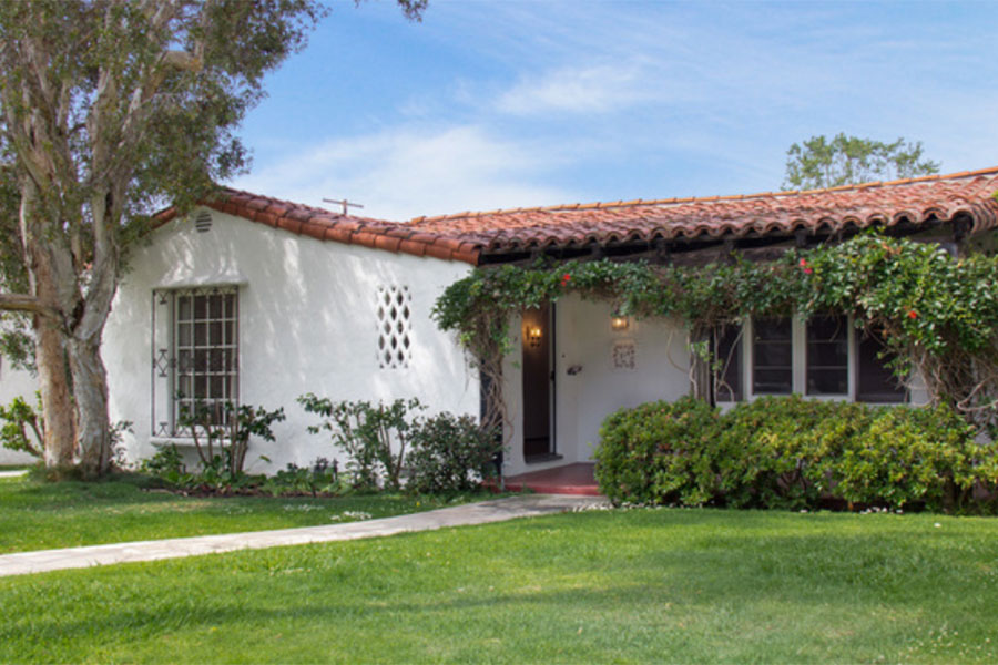 HUGE REDUCTION - SELLER WANTS TO CLOSE ESCROW THIS YEAR. This single level Spanish Hacienda is located in prestigious Gillette Regent Square with a 8932 SF lot. The gorgeous living room with beamed vaulted ceilings and a fireplace is perfect for holiday entertaining. There is a formal dining room, and a large kitchen with cozy breakfast room. The family room with wet bar opens into the interior courtyard. Three bedrooms and a separate laundry room complete the floor plan. Update or build your dream home in this wonderful North of Montana location. Located in the Franklin Elementary School district, with easy access to Montana Ave shops and restaurants.