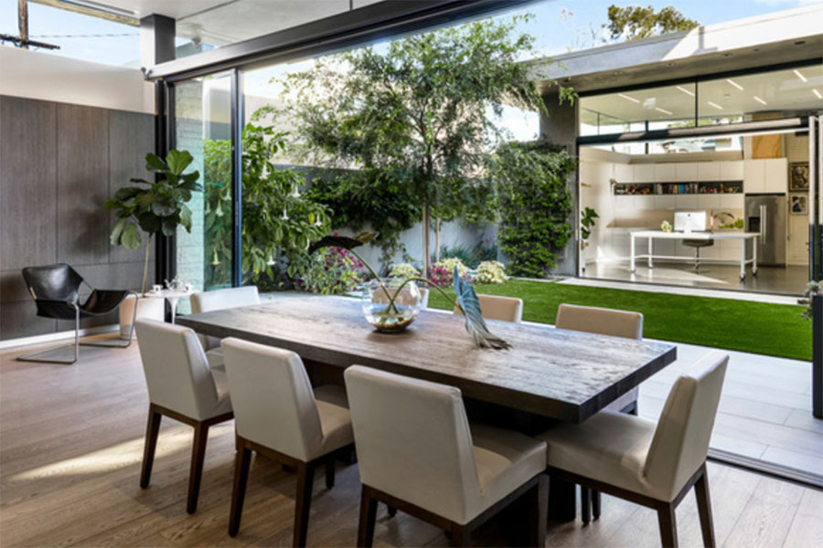 SOLD: 724 San Vicente Boulevard